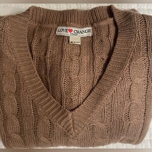 Love Change Italy Cable Knit V-Neck Sweater Medium